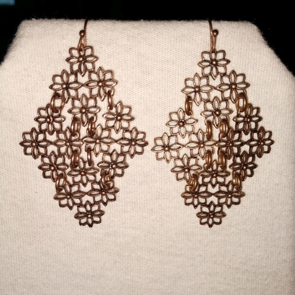 Unknown Jewelry - EARRINGS PreOwned 2" Copper Filigree